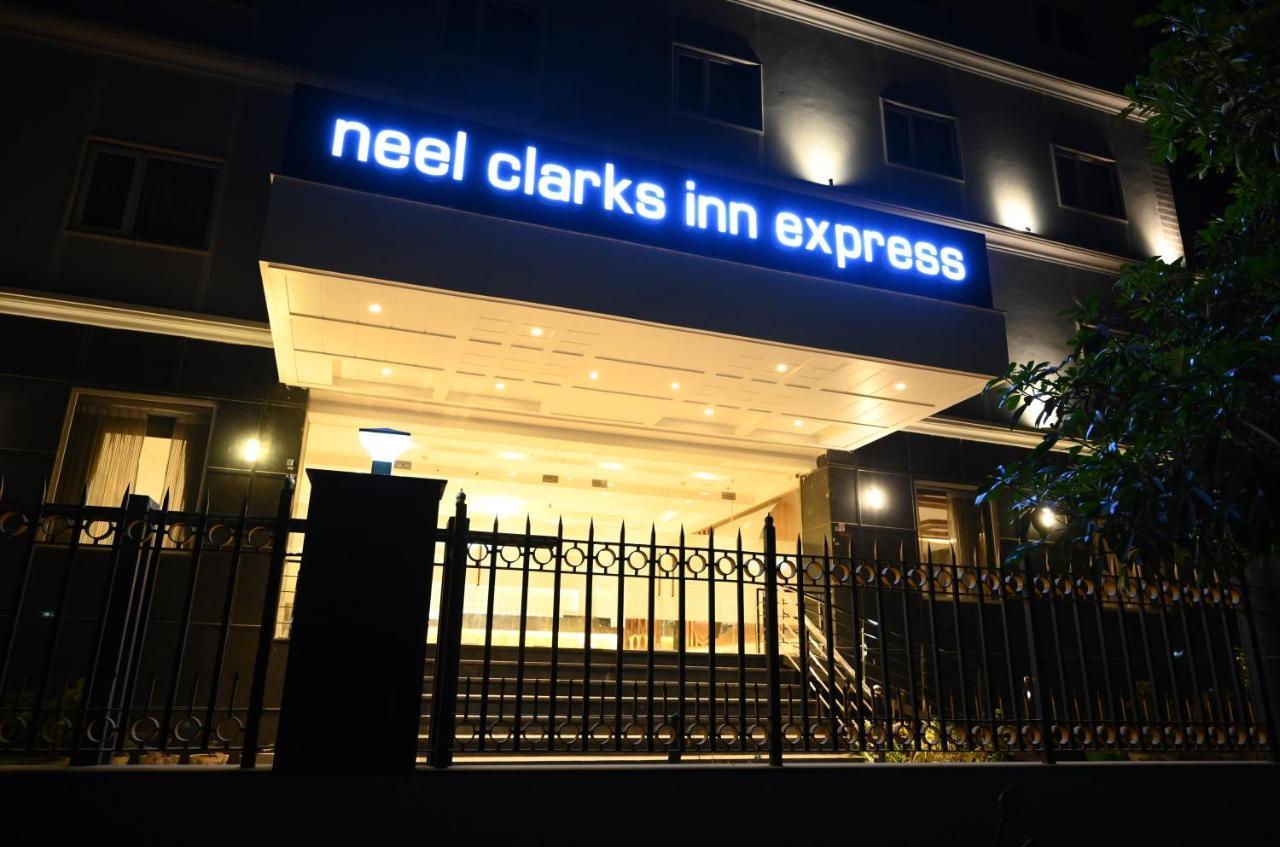 Neel Clarks Inn Express Agra  Eksteriør billede